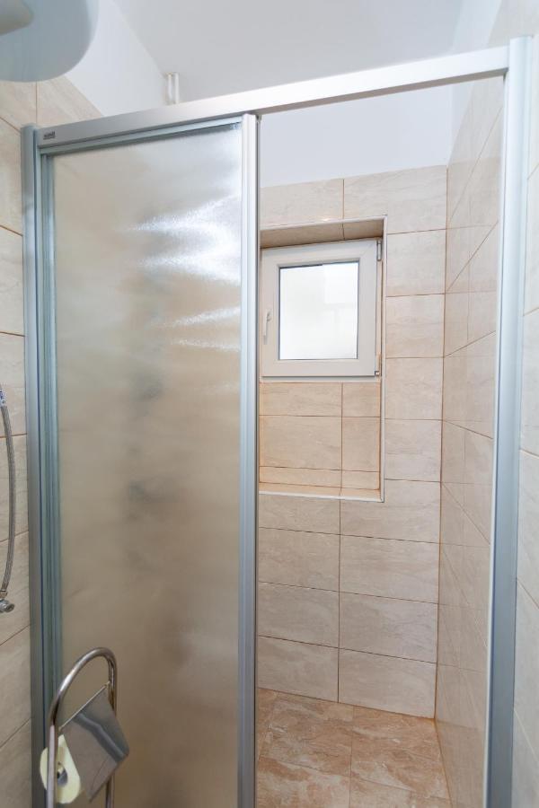 Apartment Plemic Đảo Pag Ngoại thất bức ảnh