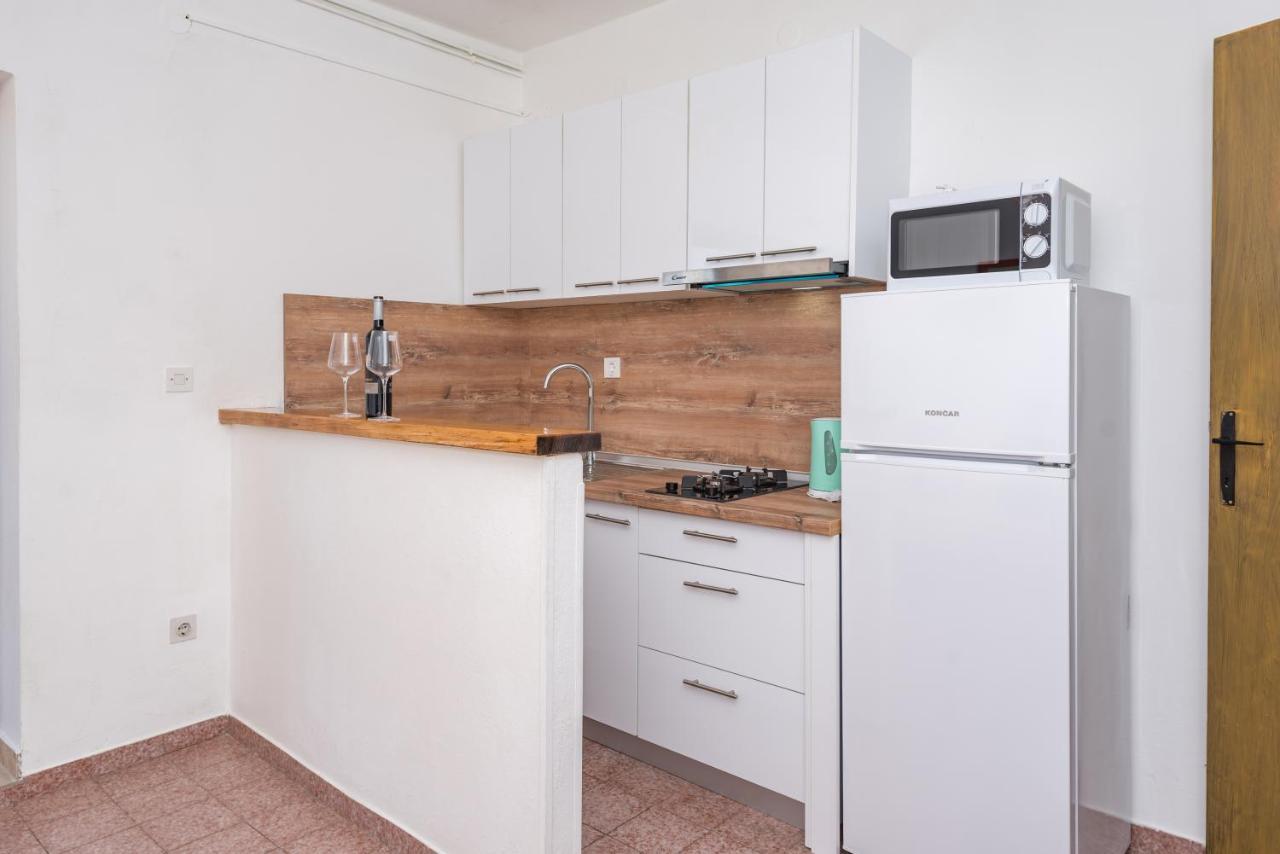 Apartment Plemic Đảo Pag Ngoại thất bức ảnh